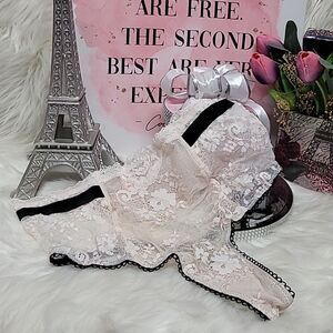 1546  VICTORIA'S SECRET Lace with Mesh High Waist thong Size M NWT